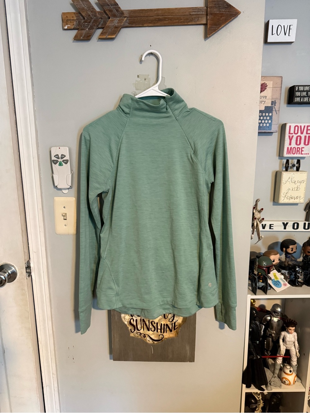 Apana Women's Small Sage Green Mock Neck Pullover